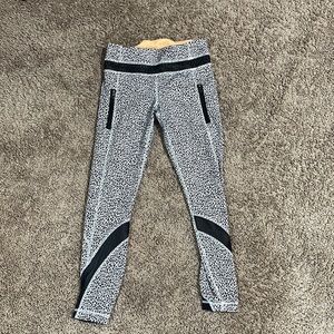 Black and White Lululemon Leggings